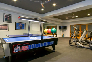 INDOOR GAME ZONE